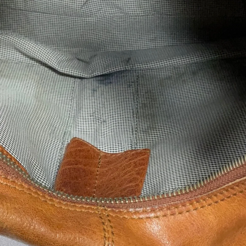 Vintage Brown Leather Messenger Bag with Front Buckle Pockets